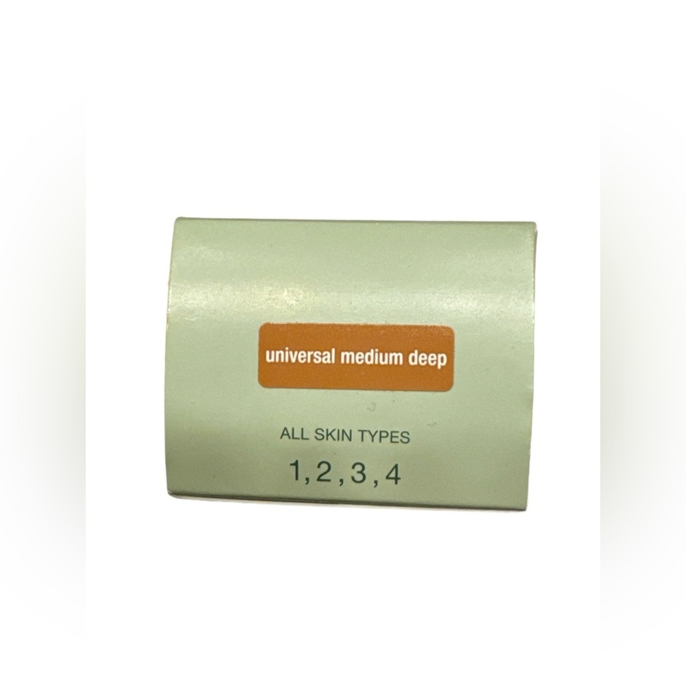 NIB CLINIQUE Moisture Surge Sheertint Hydrator- Universal Medium Deep - Picture 5 of 5